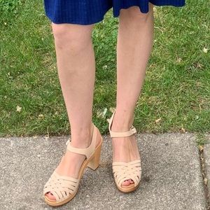 Braided heels in cream